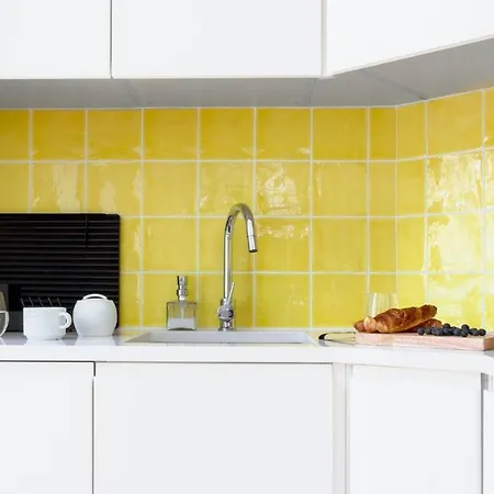 Plum Guide - Uplift Apartment Lissabon